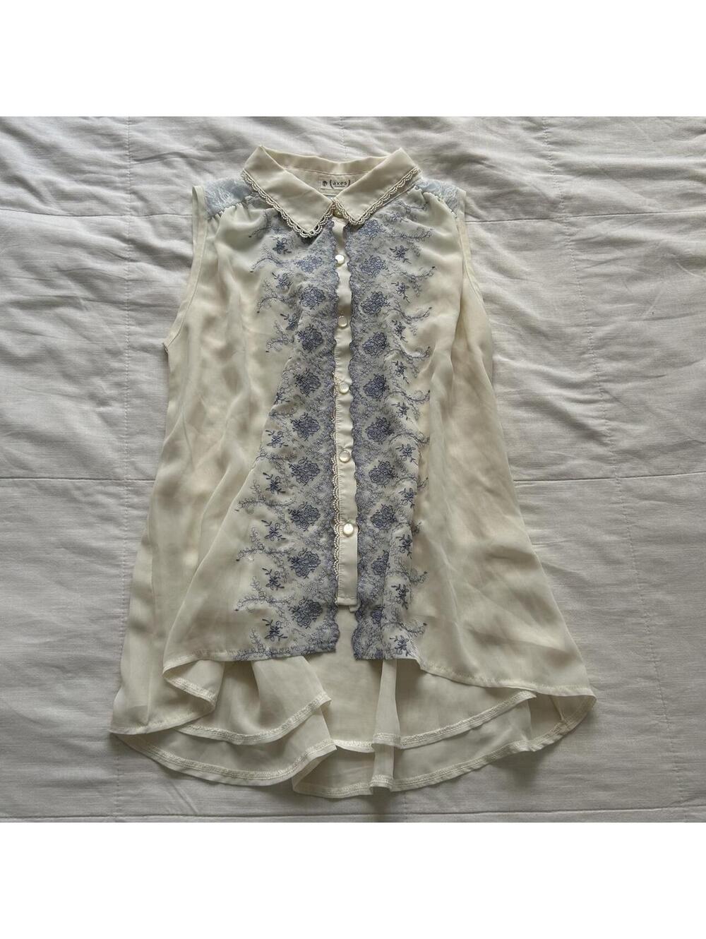 Axes Femme Ivory Sleeveless Tunic Blue Embroidery Lace Pearl Buttons M Japan
